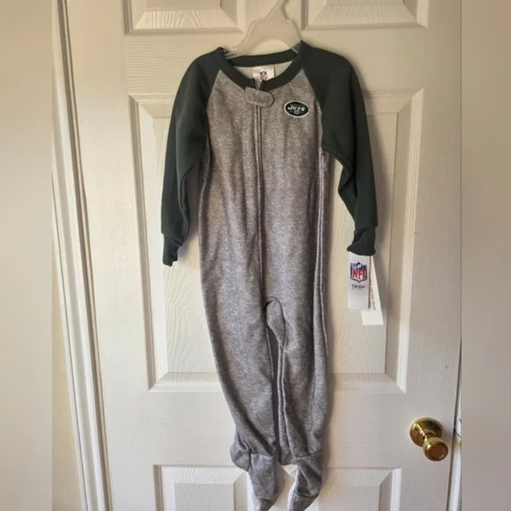 NFL New York Jets Pajamas 4T NWT Sleeper Football Gray Green Sports PJ
